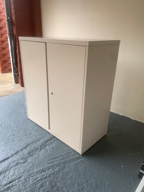 Metal Office cabinet with doors - Image 3