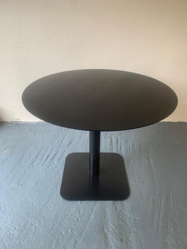 Round Meeting / Dining Table