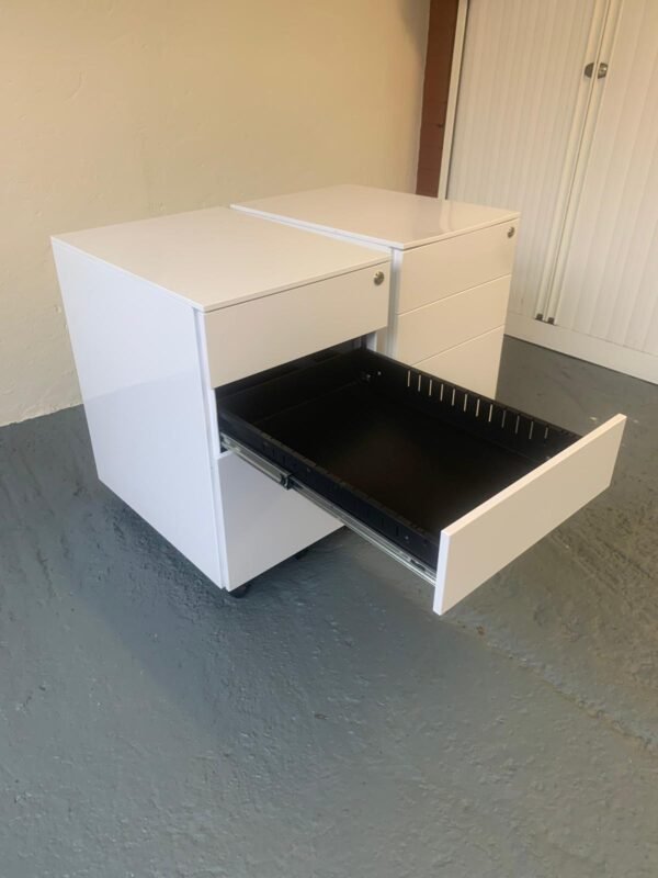 Under-desk Pedestals - 3 Drawers - Image 4