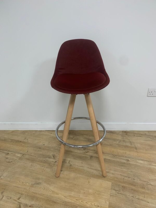 High Bar stool | High chair | Maroon velvet seat