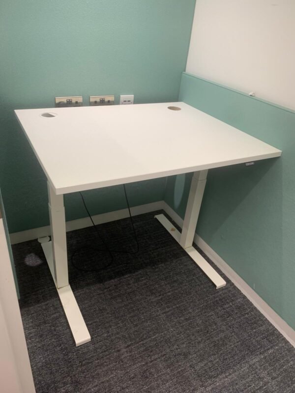 Electric Height Adjustable Office Desk