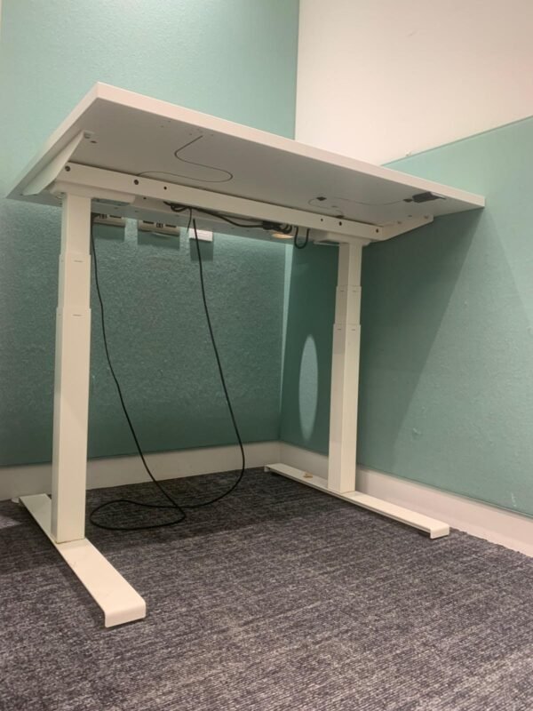 Electric Height Adjustable Office Desk - Image 3