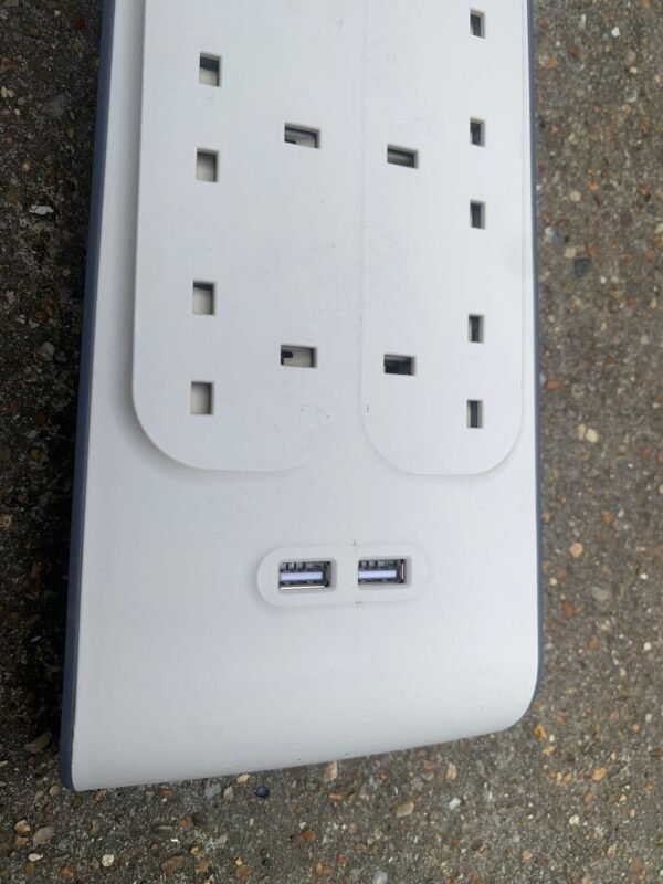 Belkin Electric Extension Boards | 6 Port + 2 USB - Image 3
