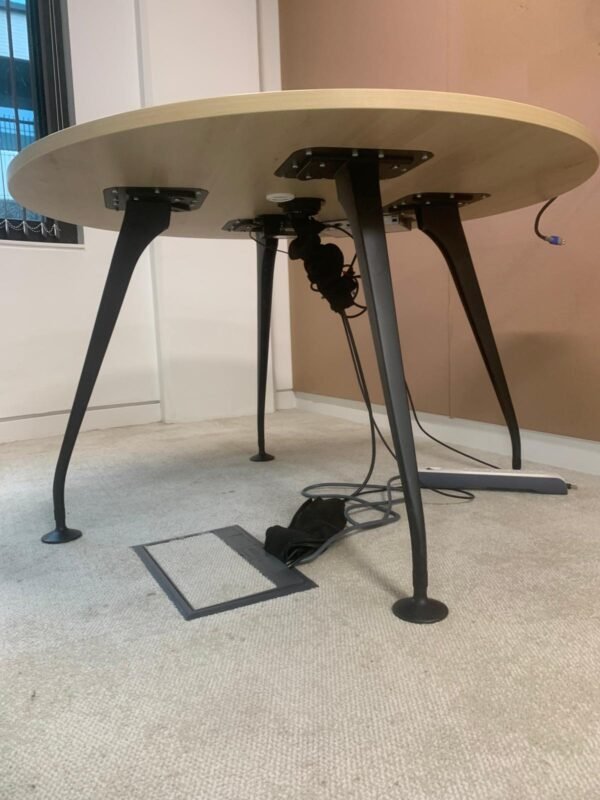 Round Meeting Table | Light Wood Top - Image 3