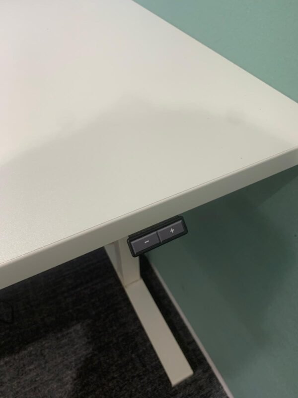 Electric Height Adjustable Office Desk - Image 5