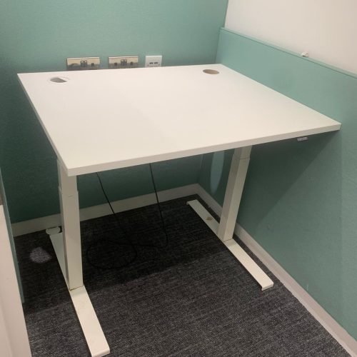 Electric Height Adjustable Office Desk